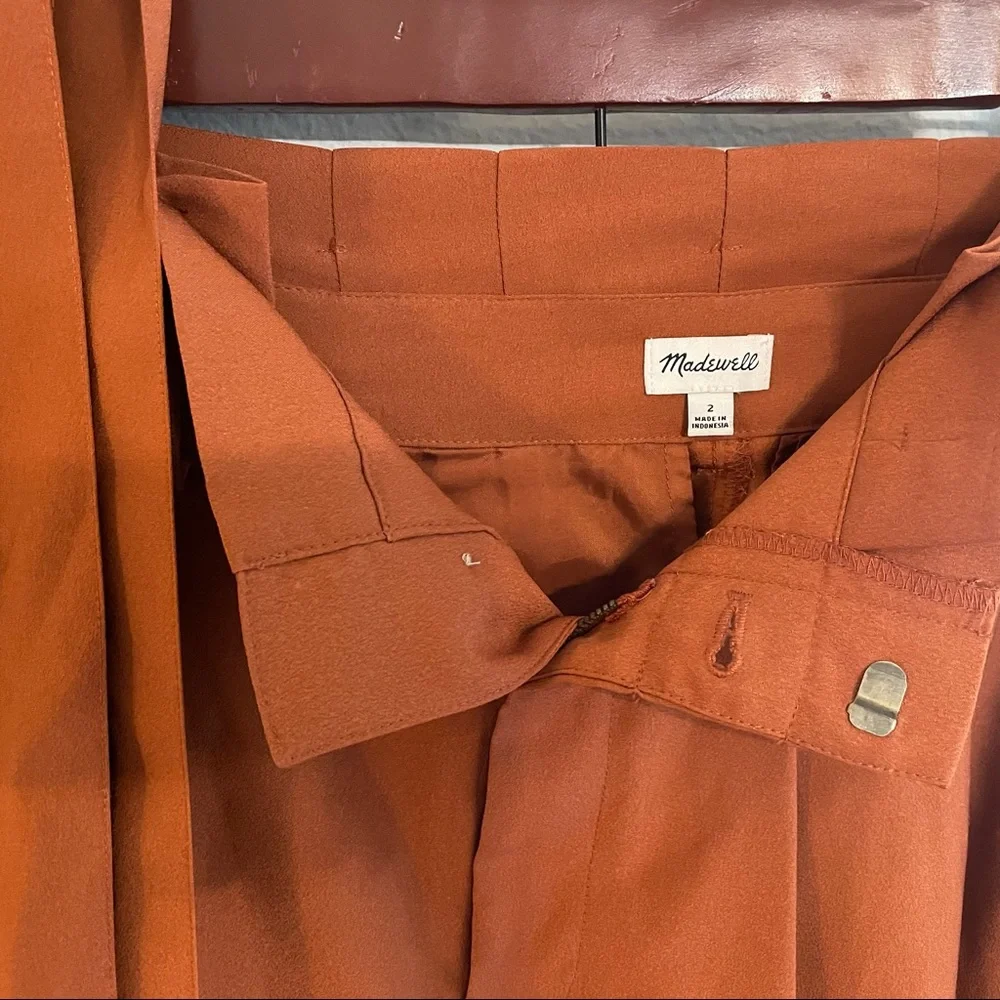 Madewell Satin Drapey Paperback Pants - Picture 8 of 9